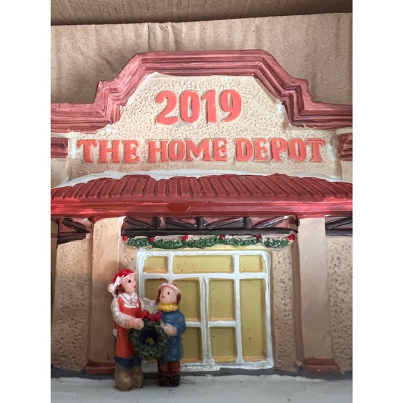 The Home Depot 2019 Canterbury Lane Lighted Store New In Box - Picture 7 of 8